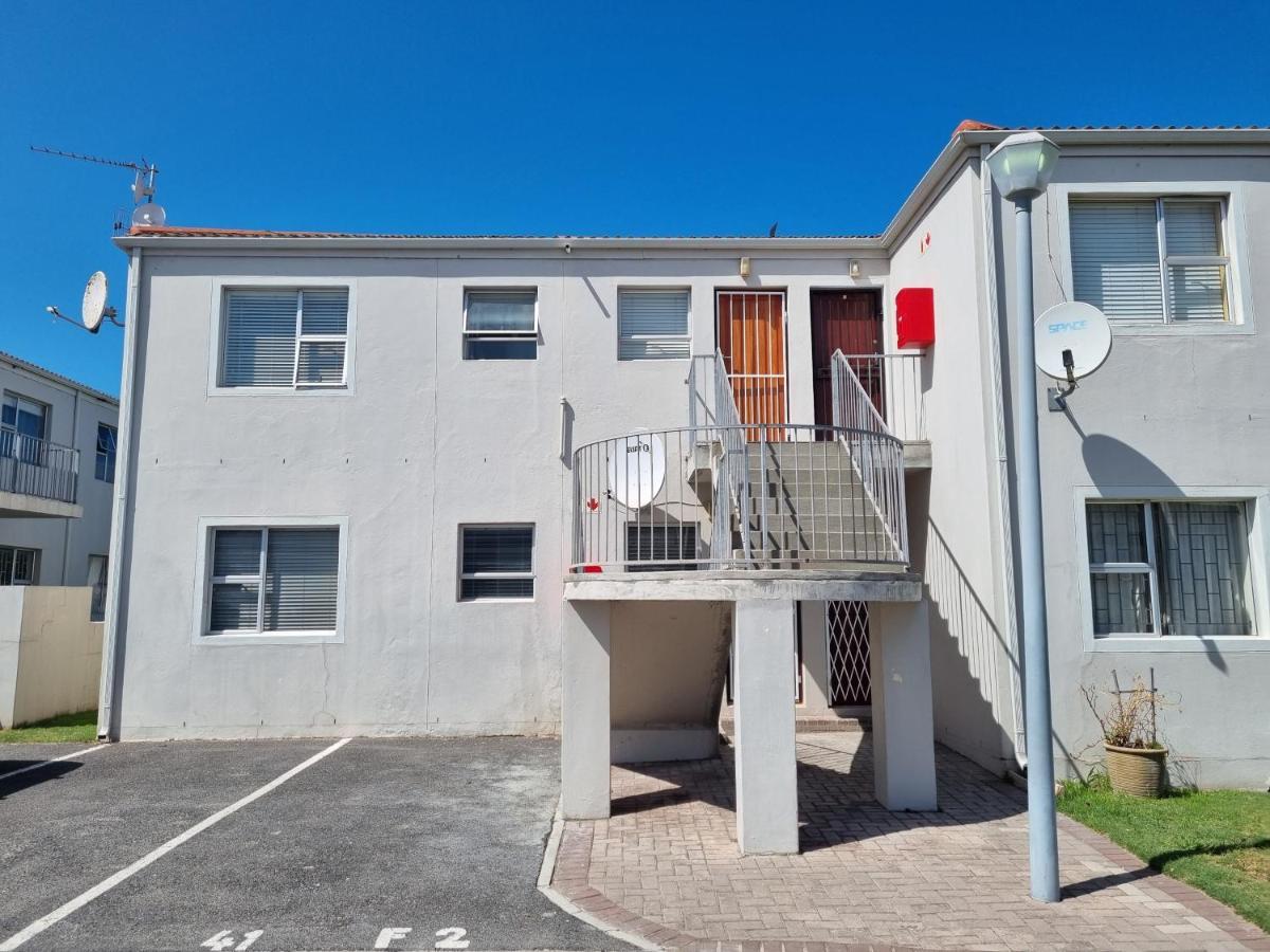 Modern Apartment Close To Kite Beach Langebaan Exterior foto